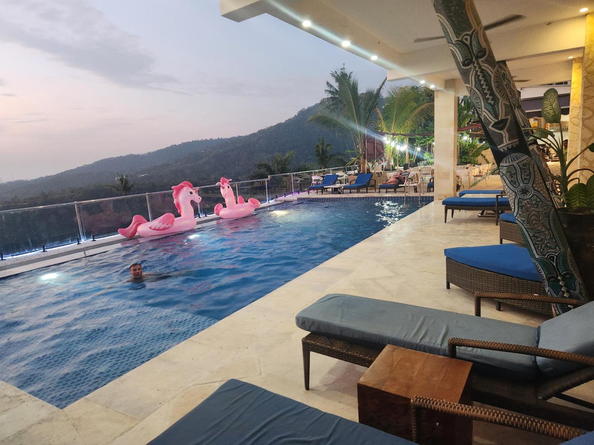 Villa Umbrella Lombok Senggigi Exterior foto